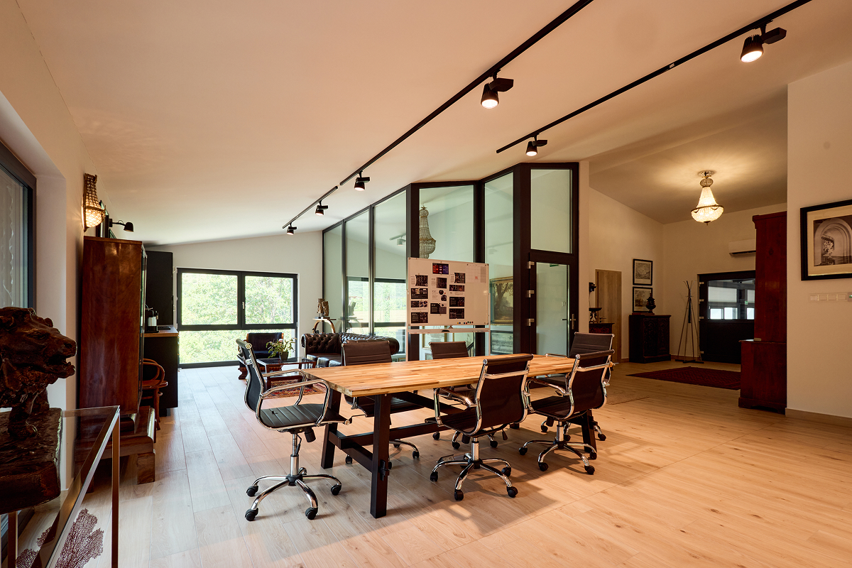 Posztamens iroda